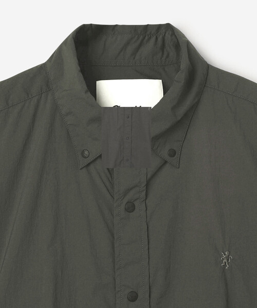 GYMPHLEX(ジムフレックス)の「Gymphlex | ナイロン ボタンダウンシャツジャケット MEN(シャツ/ブラウス・メンズ・チャコール/ダークネイビー・M/L)」の17枚目の写真