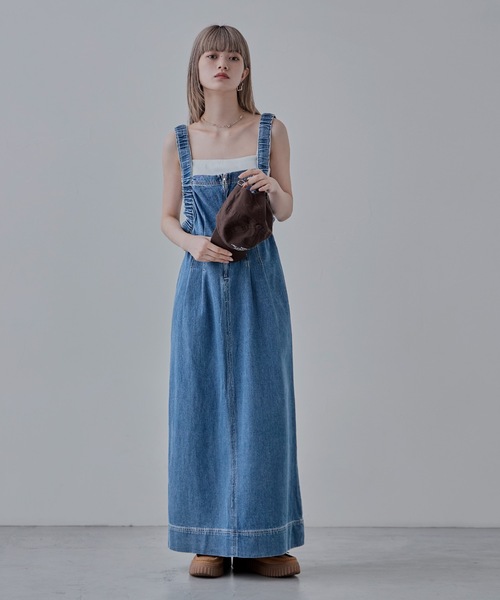 ★ChicLine★ エルバ デニムストラップワンピース ギャザーストラップデニムワンピース（ジャンパースカート