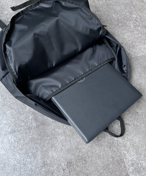 CPCM（シーピーシーエム）の「マルチポケットデイパック（バックパック/リュック・レディース・グリーン/ブラック/パープル・FREE）」の9枚目の写真