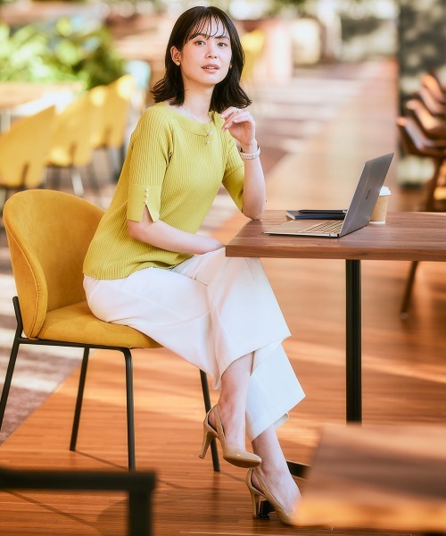 7days Life Styling(セブンデイズライフスタイリング)の「【ひんやり接触冷感】パール調スリーブポートネックリブニット(UVカット・毛玉になりにくい)<大きいサイズ有>(ニット/セーター・レディース・ブルーグレー/ブラック/杢グレー/ベージュ/ライム・S/M/L/LL/3L)」の13枚目の写真