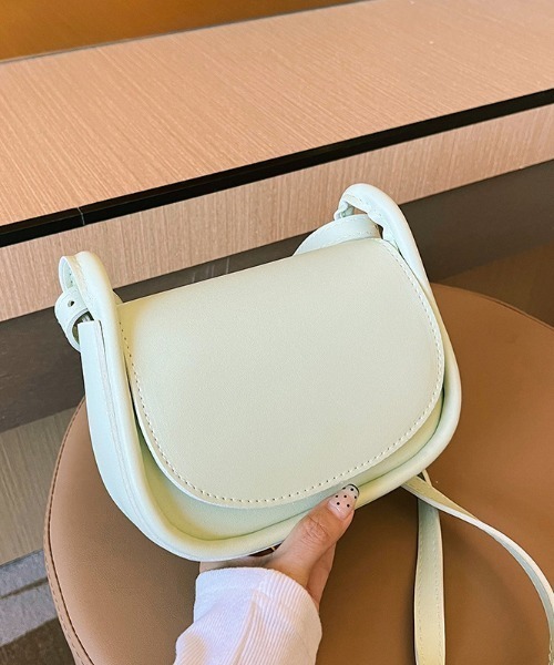 OVHEE Minette Shoulder Bag Ivory/フェイクレザー 肩掛けバッグ Per sist ence ショルダーバッグ バッグ フェイクレザーノット