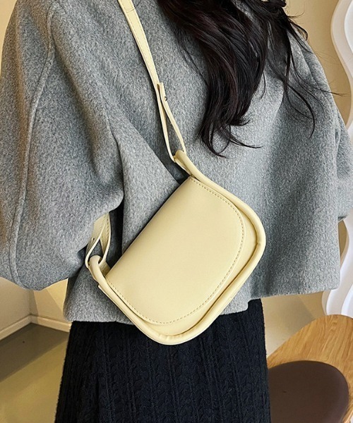 セール】フェイクレザーラウンドミニショルダーバッグ
