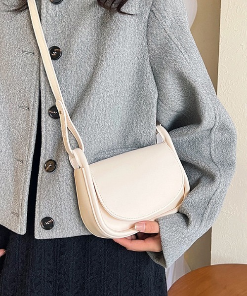 Per sist ence(パーシエンス)の「フェイクレザーラウンドミニショルダーバッグ(ショルダーバッグ・レディース・イエロー/ホワイト/グリーン/ピンク/ブラック・FREE)」の18枚目の写真
