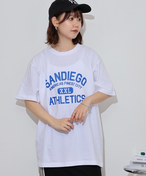 spiritoso(スピリトーゾ)の「spiritoso カレッジプリントTシャツ(SANDIEGO)(Tシャツ/カットソー・メンズ・ホワイト系その他/チャコール/ネイビー/ホワイト系その他2・L/M)」の2枚目の写真