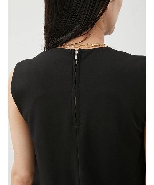 Mila Owen（ミラオーウェン）の「後あきテールヘムペプラムカットソーブラウス（Tシャツ/カットソー・レディース・アイボリー/ブラック/ライム・0/1）」の11枚目の写真