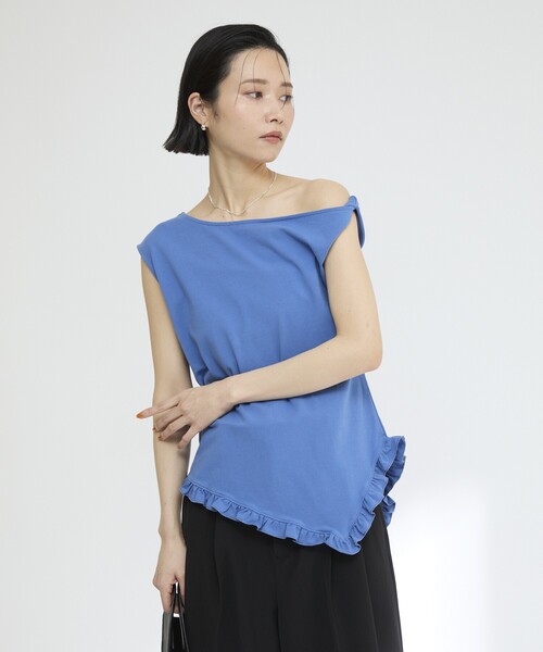 Firsthand（ファーストハンド）の「オーガニックコットン オフショルフリルムトップス / 裾フリル アシンメトリー ノースリーブTシャツ（Tシャツ/カットソー・レディース・ブルー/ホワイト/ブラック/ブラウン・FREE）」の9枚目の写真