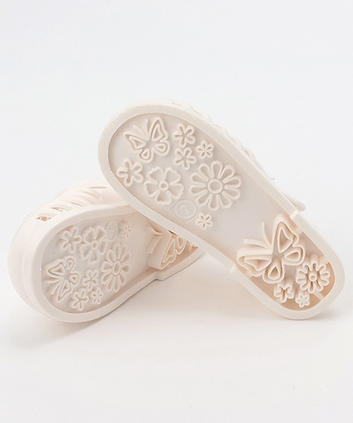 petit main（プティマイン）の「【GOODPRICE】ジェリーサンダル（サンダル・キッズ・シルバー/カラフル/ライトベージュ/アイボリー/サックスブルー/ブラック・15cm/16cm/18cm/17cm/19cm）」の10枚目の写真