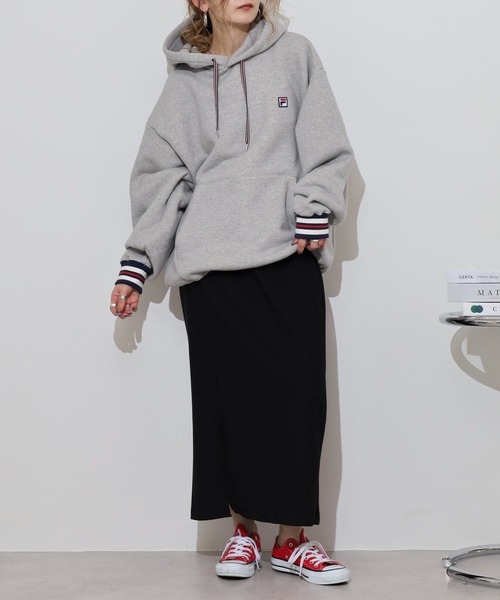 FILA HERITAGE（フィラヘリテージ）の「FILA HERITAGE SWEAT HOODIE ワンポイント刺繍 フーディー（パーカー・メンズ・グレー/ネイビー・XL/L/M）」の5枚目の写真