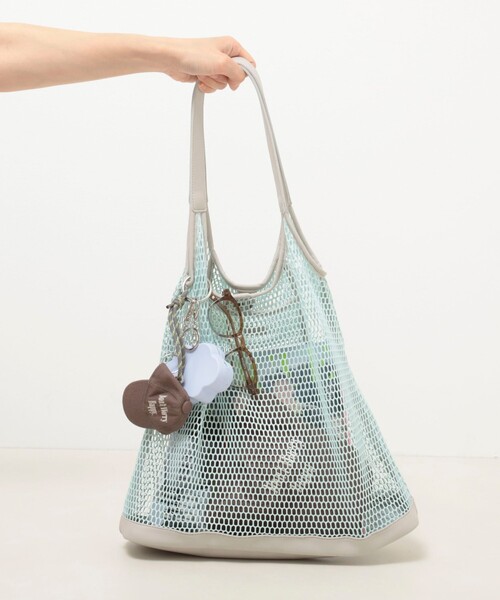 NOLLEY’S（ノーリーズ）の「メッシュトート（ポーチ・チャーム付）（ショルダーバッグ・レディース・ミント/ブラック・FREE）」の5枚目の写真