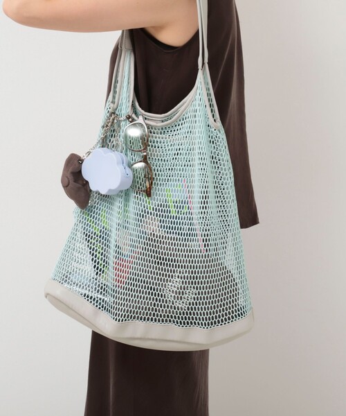 NOLLEY’S（ノーリーズ）の「メッシュトート（ポーチ・チャーム付）（ショルダーバッグ・レディース・ミント/ブラック・FREE）」の6枚目の写真