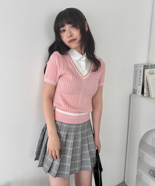 Loueme(ルエム)の「襟付きドッキングケーブルニットトップス(ニット/セーター・レディース・アイボリー/ブラック/ピンク・FREE)」の17枚目の写真