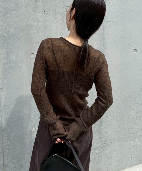 select MOCA by son（セレクトモカバイソン）の「センターラインシアーニット（ニット/セーター・レディース・アイボリー/グレー/ブラック/ブラウン・FREE）」の17枚目の写真