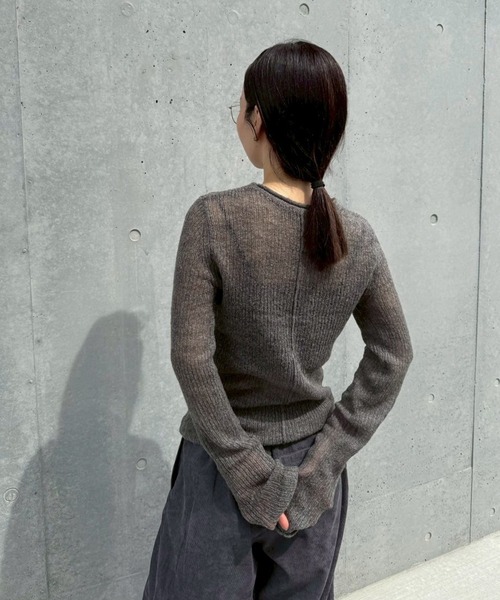 select MOCA by son（セレクトモカバイソン）の「センターラインシアーニット（ニット/セーター・レディース・アイボリー/グレー/ブラック/ブラウン・FREE）」の21枚目の写真