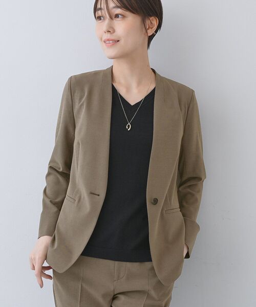 INDIVI（インディヴィ）の「【洗える／夏スーツ】ミニ千鳥柄ノーカラージャケット（ノーカラージャケット・レディース・ブラック系3/ブラウン系4/ブラウン系6/ブラック・03/05/13/15 /36/38/40）」の4枚目の写真