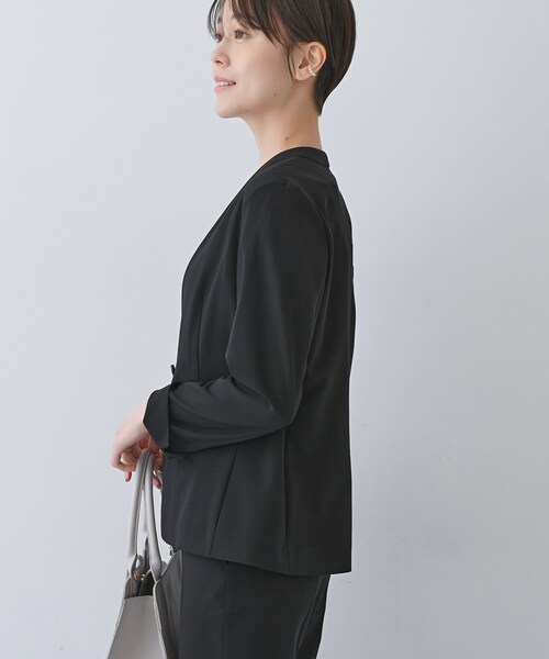 INDIVI（インディヴィ）の「【洗える／夏スーツ】ミニ千鳥柄ノーカラージャケット（ノーカラージャケット・レディース・ブラック系3/ブラウン系4/ブラウン系6/ブラック・03/05/13/15 /36/38/40）」の6枚目の写真