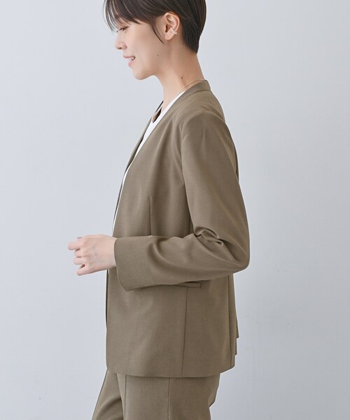 INDIVI（インディヴィ）の「【洗える／夏スーツ】ミニ千鳥柄ノーカラージャケット（ノーカラージャケット・レディース・ブラック系3/ブラウン系4/ブラウン系6/ブラック・03/05/13/15 /36/38/40）」の14枚目の写真