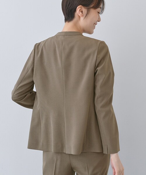 INDIVI（インディヴィ）の「【洗える／夏スーツ】ミニ千鳥柄ノーカラージャケット（ノーカラージャケット・レディース・ブラック系3/ブラウン系4/ブラウン系6/ブラック・03/05/13/15 /36/38/40）」の15枚目の写真