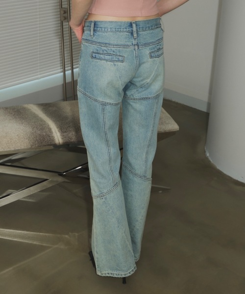 SHAGGIE(シャギー)の「切り替えフレアデニムパンツ(デニムパンツ・レディース・ブラック/ブルー・SMALL/MEDIUM)」の12枚目の写真