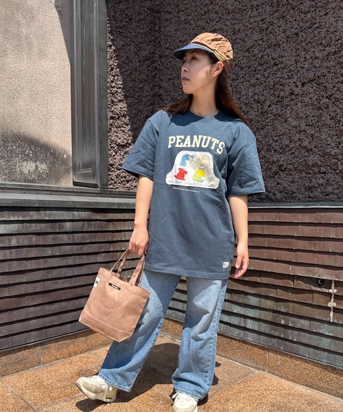 SNOOPY×OLD BETTY'S（スヌーピーカケルオールドベティーズ）の「SNP OrganicCotton T-shirts(CHARLIE&LUCY)（Tシャツ/カットソー・レディース・ダークネイビー/オフホワイト/ブラック・M/L/XL）」の6枚目の写真
