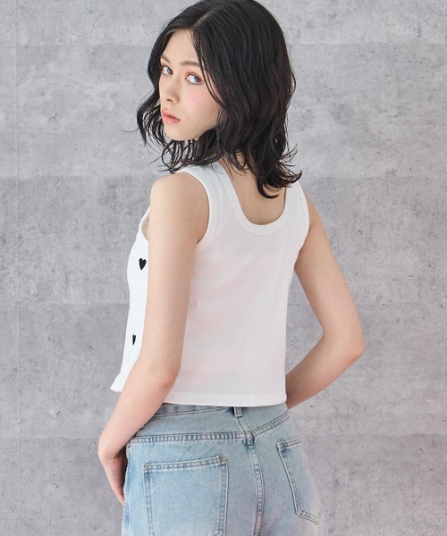 ANAP（アナップ）の「ハート 刺繍 リブ タンクトップ（タンクトップ・レディース・ブラック/ホワイト・FREE）」の5枚目の写真