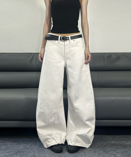 REBALANCE（リバランス）の「ホワイトワイドパンツ（その他パンツ・レディース・A・X-LARGE/MEDIUM/LARGE）」の2枚目の写真