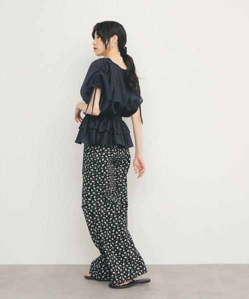 定価8800円　新品フラワープリントドロストパンツ フラワープリントドロストパンツ（その他パンツ）｜KBF
