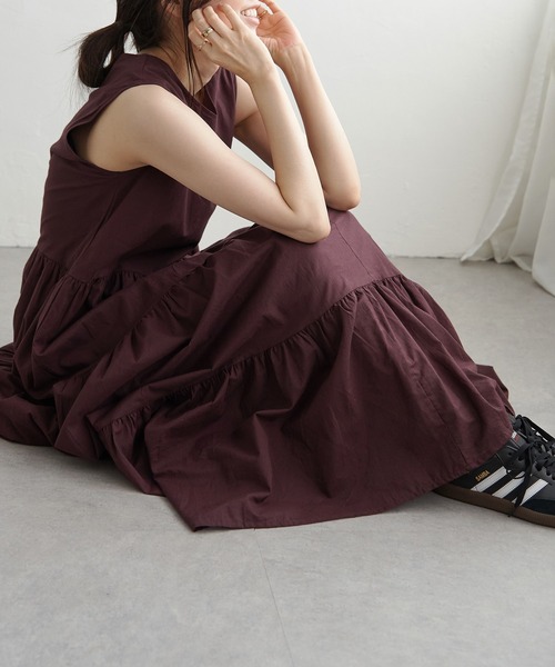 VENCEEXCHANGE(ヴァンスエクスチェンジ)の「ティアードノースリフレアーワンピース(ワンピース・レディース・ブラウン/ネイビー/ブラック・FREE)」の3枚目の写真