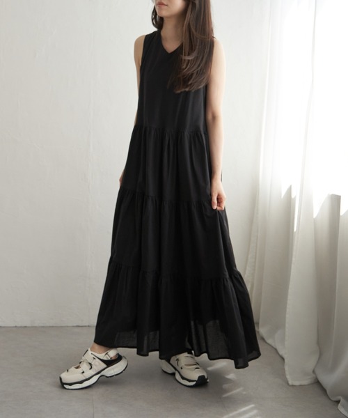 VENCEEXCHANGE(ヴァンスエクスチェンジ)の「ティアードノースリフレアーワンピース(ワンピース・レディース・ブラウン/ネイビー/ブラック・FREE)」の9枚目の写真