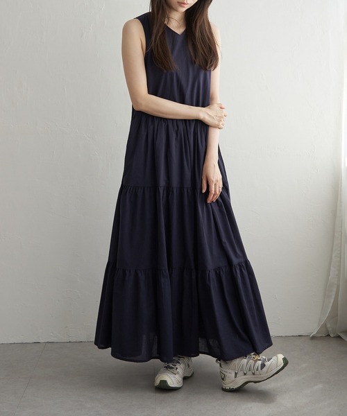VENCEEXCHANGE(ヴァンスエクスチェンジ)の「ティアードノースリフレアーワンピース(ワンピース・レディース・ブラウン/ネイビー/ブラック・FREE)」の17枚目の写真