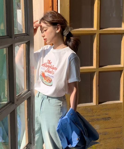 LAC-VERT(ラック・ヴェール)の「フードイラストTシャツ(Tシャツ/カットソー・レディース・ホワイト/グレー/オフホワイト/ブルー/ネイビー/イエロー/ブラウン・FREE)」の21枚目の写真