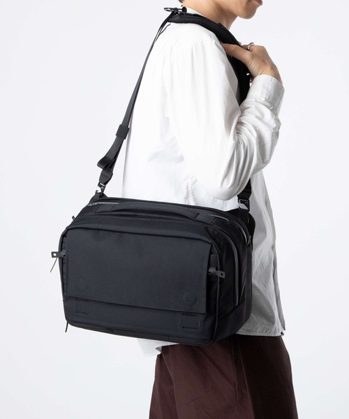 BLACK EMBER(ブラックエンバー)の「Black Ember GRIP SLING 12L ブラックエンバー スリング ショルダーバッグ(ショルダーバッグ・メンズ・ブラック・FREE)」の1枚目の写真