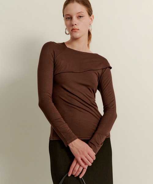 kiehtova(キエトヴァ)の「【kiehtova】asymmetry decorate tops/アシンメトリー デコルテ トップス KTWR40(Tシャツ/カットソー・レディース・ブラック/ブラウン/グリーン・FREE)」の10枚目の写真