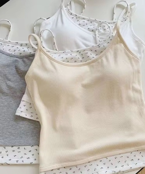 ammy.（エイミードット）の「【 ammy. / エイミードット 】  パッド付 フラワー レイヤード キャミソール（キャミソール・レディース・グレー/アイボリー/ホワイト・FREE）」の2枚目の写真
