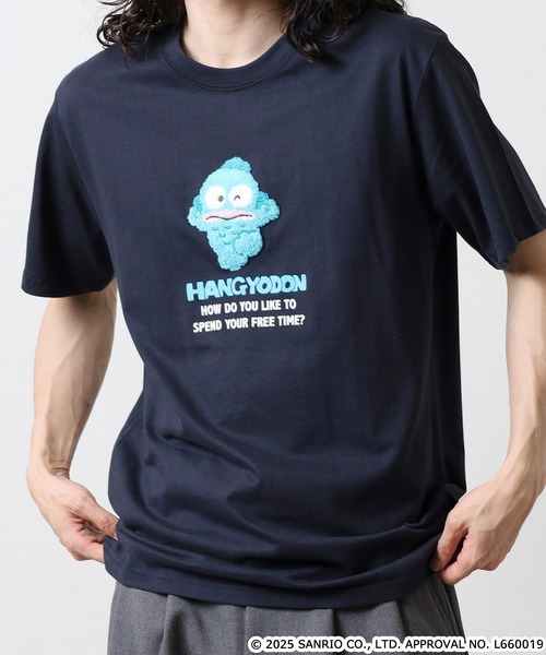 sanrio(サンリオ)の「ハンギョドン サガラ刺繍天竺半袖Tシャツ(Tシャツ/カットソー・メンズ・オートミール/ネイビー/ライトカーキ/チャコール/ピンクベージュ/ブルーグレー/ネイビー系/杢グレー・M/L/LL)」の10枚目の写真