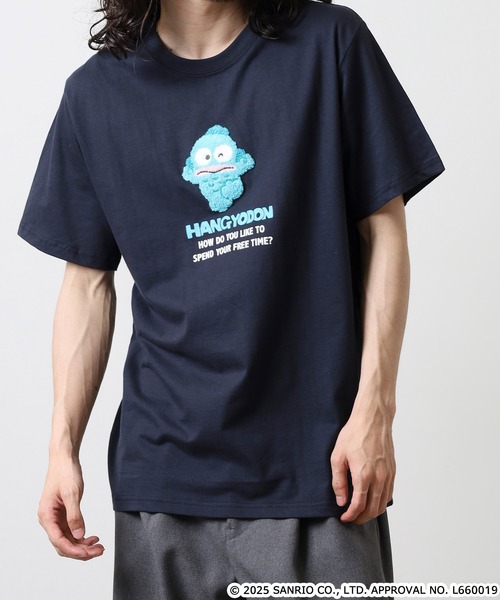 sanrio(サンリオ)の「ハンギョドン サガラ刺繍天竺半袖Tシャツ(Tシャツ/カットソー・メンズ・オートミール/ネイビー/ライトカーキ/チャコール/ピンクベージュ/ブルーグレー/ネイビー系/杢グレー・M/L/LL)」の11枚目の写真