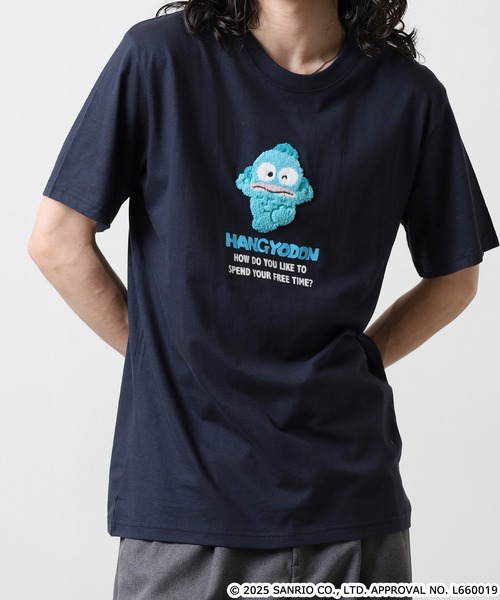 sanrio(サンリオ)の「ハンギョドン サガラ刺繍天竺半袖Tシャツ(Tシャツ/カットソー・メンズ・オートミール/ネイビー/ライトカーキ/チャコール/ピンクベージュ/ブルーグレー/ネイビー系/杢グレー・M/L/LL)」の12枚目の写真