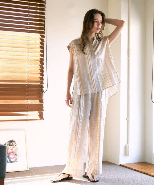 qualite（カリテ）の「【セットアップ対応】キュプラストライプスキッパーシャツ/夏服/晩夏（シャツ/ブラウス・レディース・ブラック/ベージュ・フリー）」の13枚目の写真