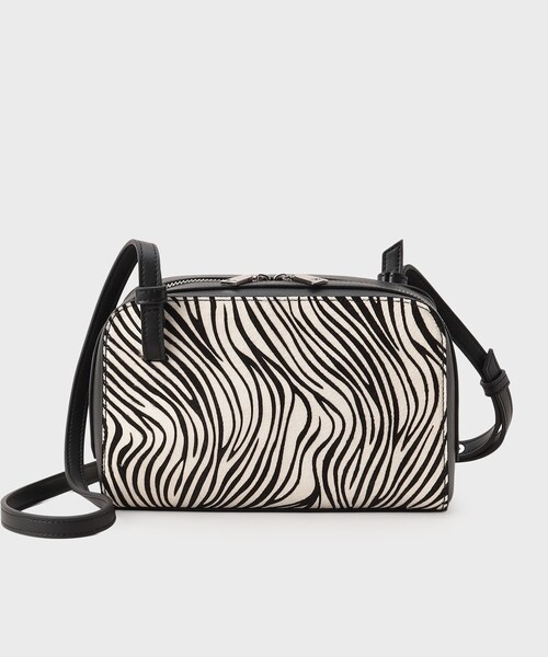 INDIVI（インディヴィ）の「アニマルハラコ ボストンショルダー（ショルダーバッグ・レディース・ホワイト系1/ベージュ系・00）」の5枚目の写真