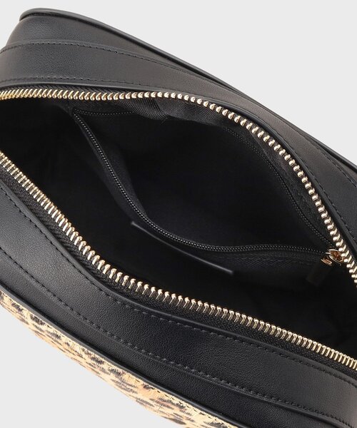 INDIVI（インディヴィ）の「アニマルハラコ ボストンショルダー（ショルダーバッグ・レディース・ホワイト系1/ベージュ系・00）」の13枚目の写真