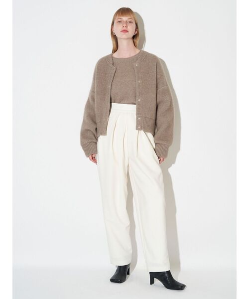 ELENDEEK(エレンディーク)の「ランダムタックドバレルパンツ(その他パンツ・レディース・アイボリー/ブラック・01/02)」の7枚目の写真