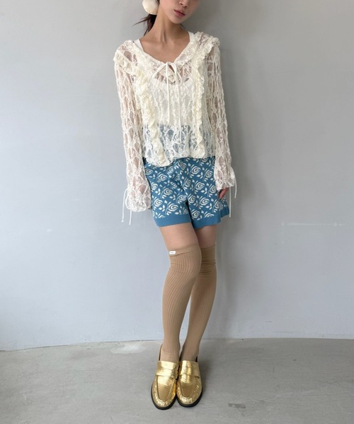 SANSeLF(サンセルフ)の「【SANSeLF】 レースフリルトップス シースルーリボンディテール Vネック saw25a028(その他トップス・レディース・ホワイト/ブラック・FREE)」の4枚目の写真
