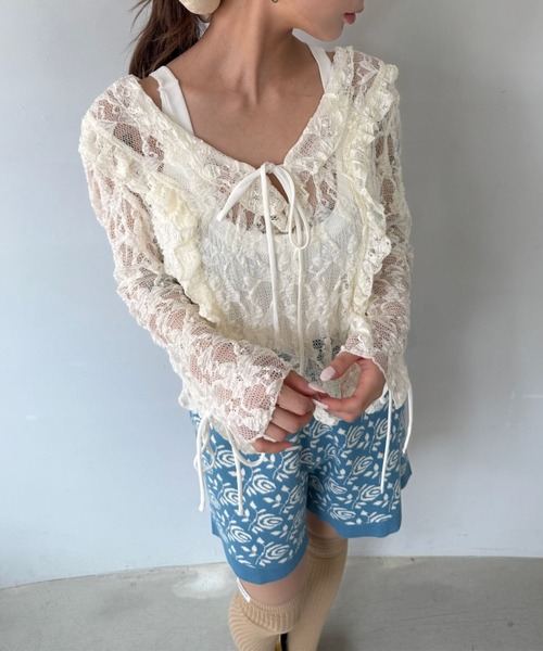 SANSeLF(サンセルフ)の「【SANSeLF】 レースフリルトップス シースルーリボンディテール Vネック saw25a028(その他トップス・レディース・ホワイト/ブラック・FREE)」の8枚目の写真