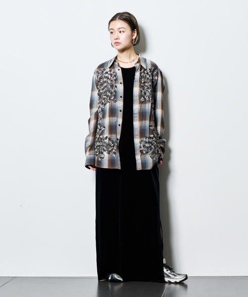 CITYSHOP(シティーショップ)の「VELOUR AMESLI DRESS:ワンピース(ワンピース・レディース・ブラック・38/36)」の2枚目の写真