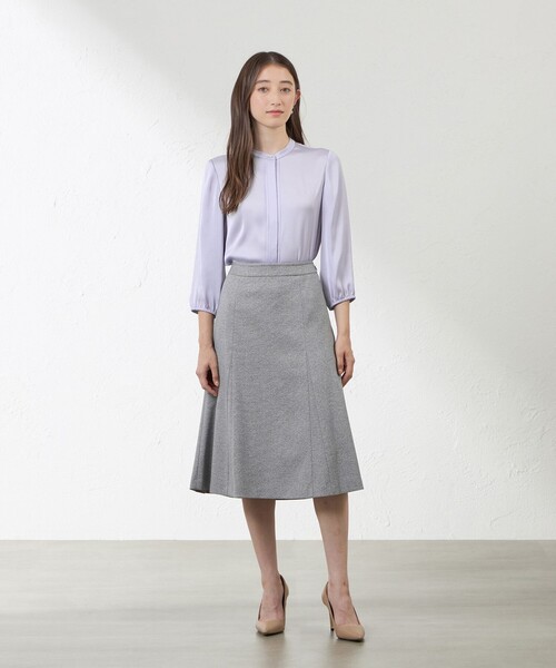 amaca（アマカ）の「ブライトストレッチフロントタックブラウス（シャツ/ブラウス・レディース・パープル系その他2/ダークネイビー/オフホワイト・38/40）」の11枚目の写真