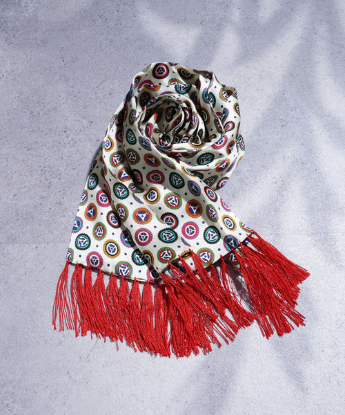 ZIP FIVE（ジップファイブ）の「老舗英国ブランド TOOTAL 100% ピュアシルクスカーフ（バンダナ/スカーフ・メンズ・スカイブルー/ピンク/グリーン/その他/マルチ/マスタード/レッド系/レッド系1/レッド系3/レッド系4/オレンジ系/ブラック系4/ブラウン系/ブルー系/ブルー系1/ブルー系2/パープル系/ナチュラル/アクア/イエロー系その他2/ブラック系1/ブラック系2/ブラック系3/ホワイト系・FREE）」の2枚目の写真