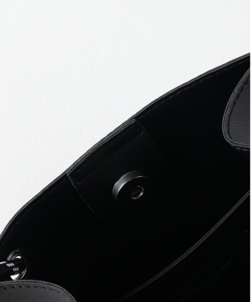 BACK NUMBER（バックナンバー）の「【BACK NUMBER】ＰＶＣミニショルダーバッグ（ショルダーバッグ・メンズ・ブラック・ONE SIZE）」の5枚目の写真