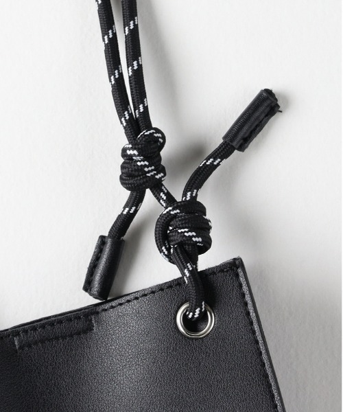 BACK NUMBER（バックナンバー）の「【BACK NUMBER】ＰＶＣミニショルダーバッグ（ショルダーバッグ・メンズ・ブラック・ONE SIZE）」の6枚目の写真