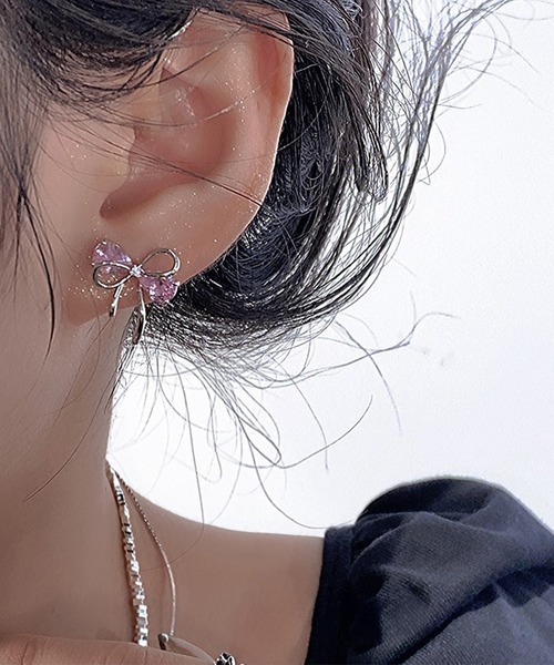 Lace Ladies(レースレディース)の「リボン モチーフ クリスタル コンビ ピアス(ピアス(両耳用)・レディース・ピンク/ホワイト・FREE)」の5枚目の写真