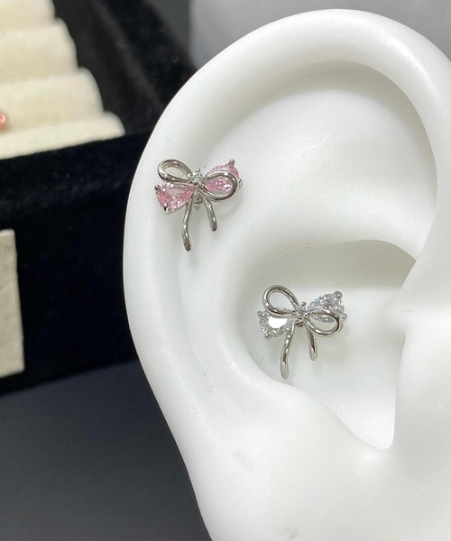 Lace Ladies(レースレディース)の「リボン モチーフ クリスタル コンビ ピアス(ピアス(両耳用)・レディース・ピンク/ホワイト・FREE)」の9枚目の写真