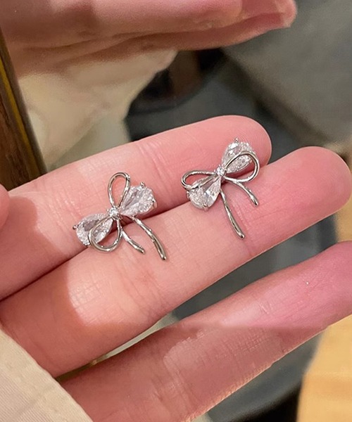 Lace Ladies(レースレディース)の「リボン モチーフ クリスタル コンビ ピアス(ピアス(両耳用)・レディース・ピンク/ホワイト・FREE)」の21枚目の写真